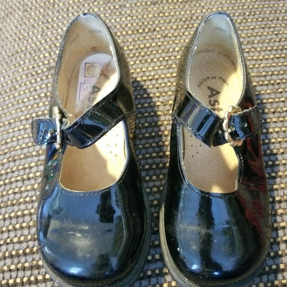 Aster Girl Dress Shoes (US 8.5)